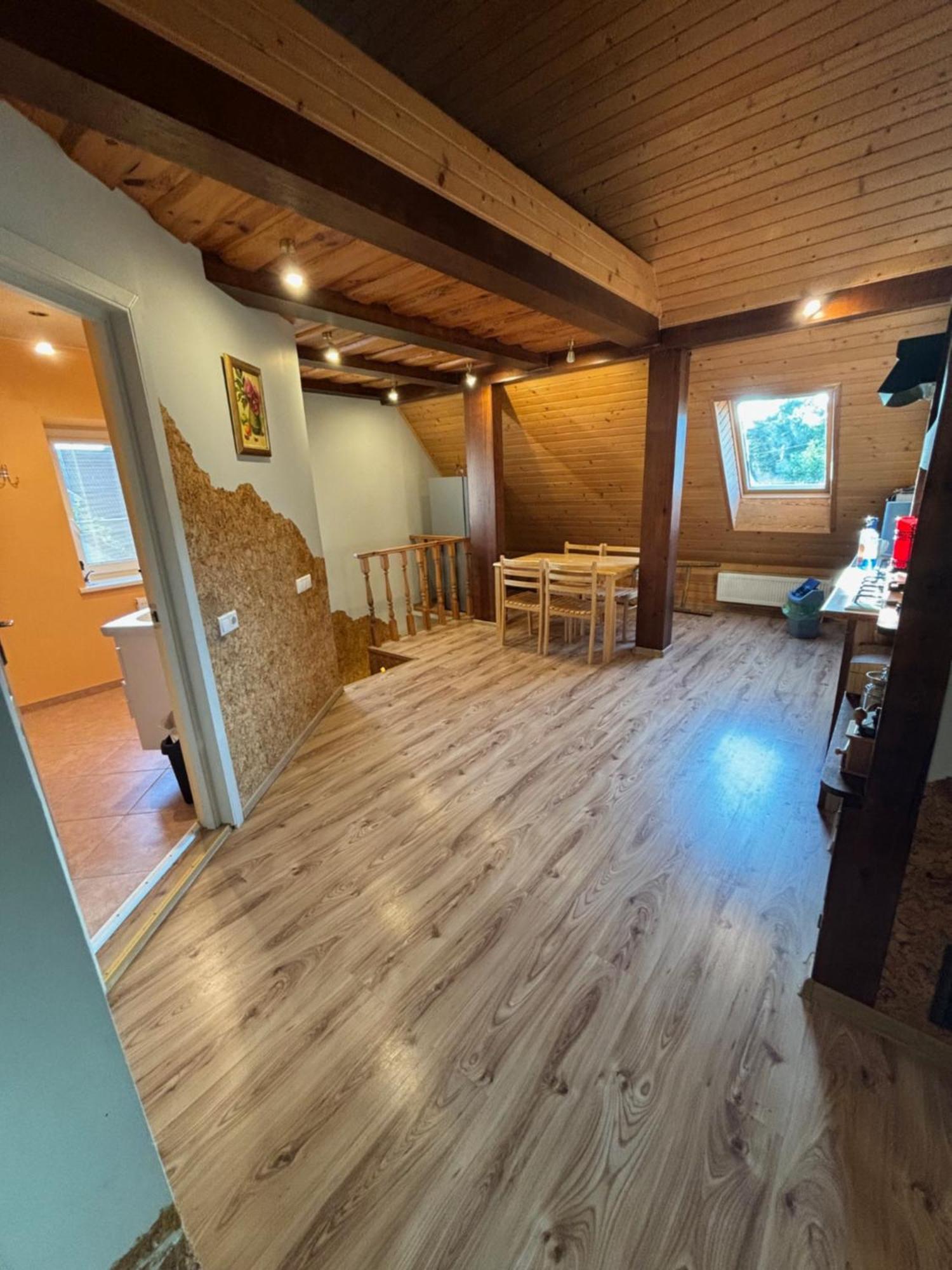 House By The Sea Villa ไคลเพดา ภายนอก รูปภาพ